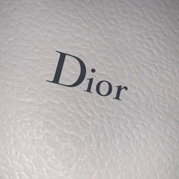 Christian Dior Small Paper Shopping Bag - Picture 2 of 8